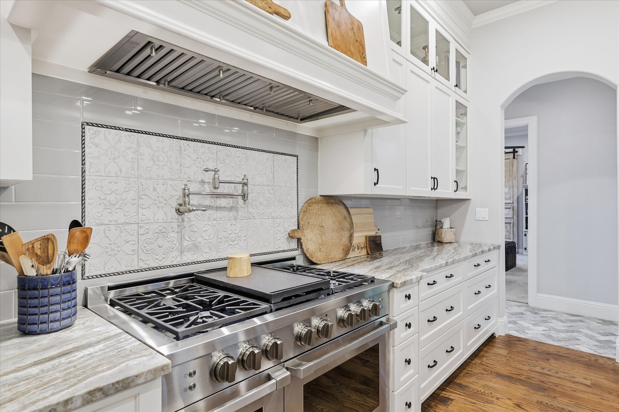908 Baker Street Mckinney TX 75069