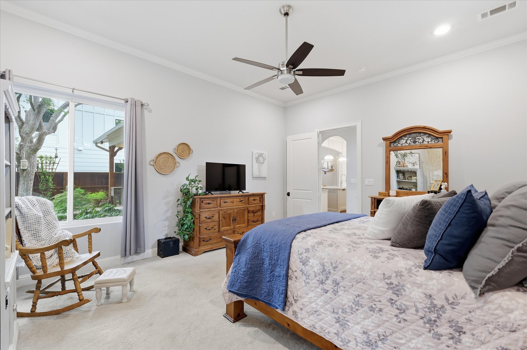 908 Baker Street Mckinney TX 75069
