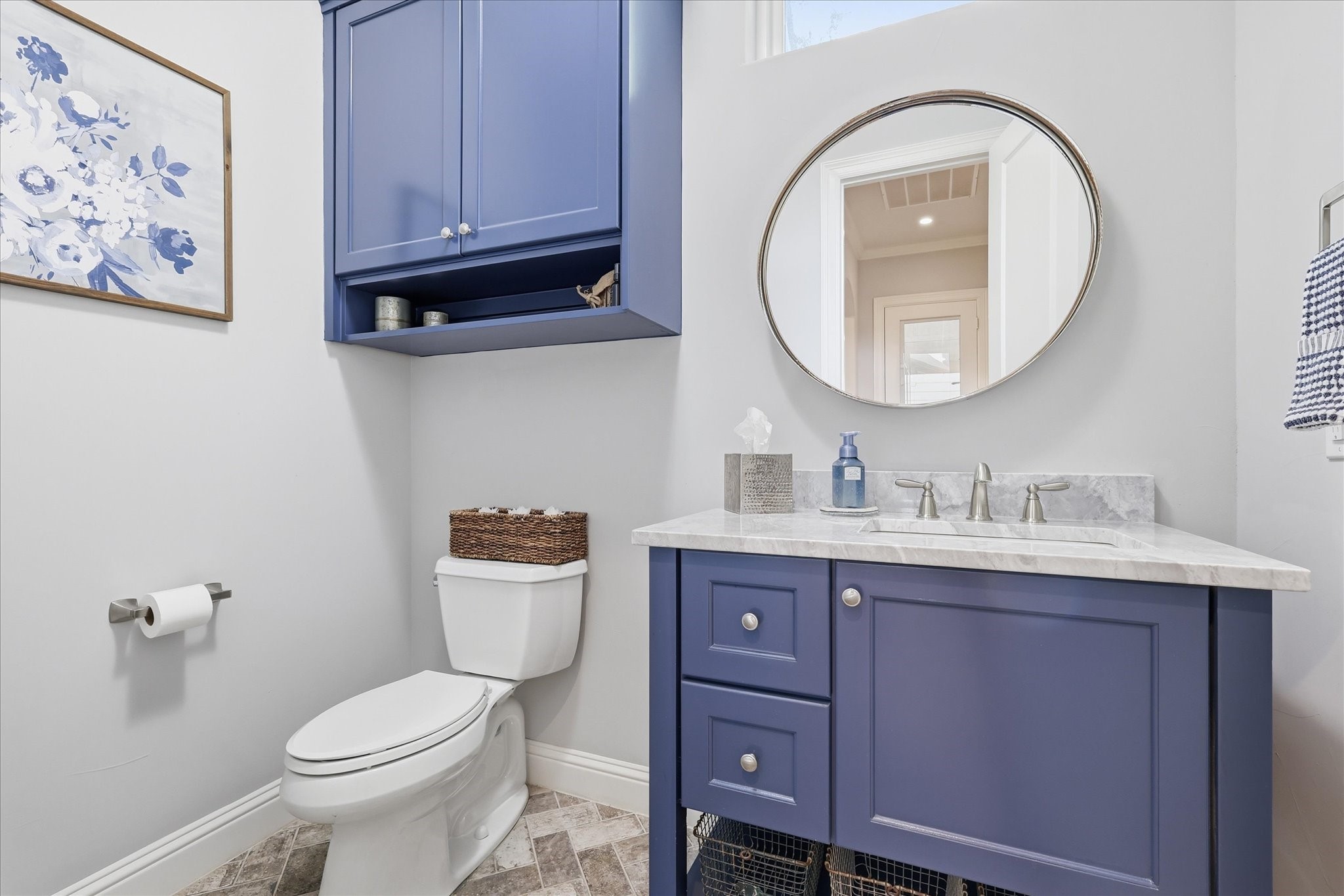 908 Baker Street Mckinney TX 75069
