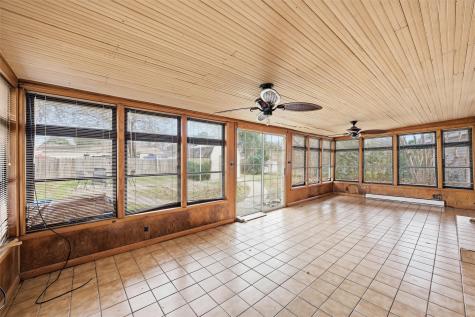 2524 S 27th Street Waco TX 76706
