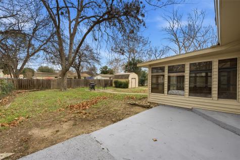 2524 S 27th Street Waco TX 76706