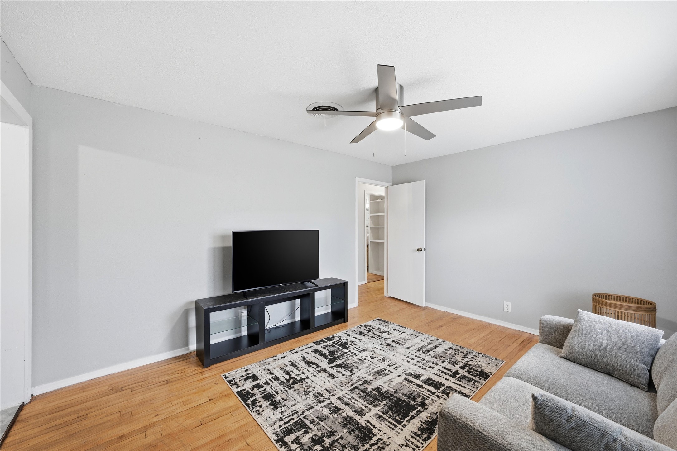 2524 S 27th Street Waco TX 76706