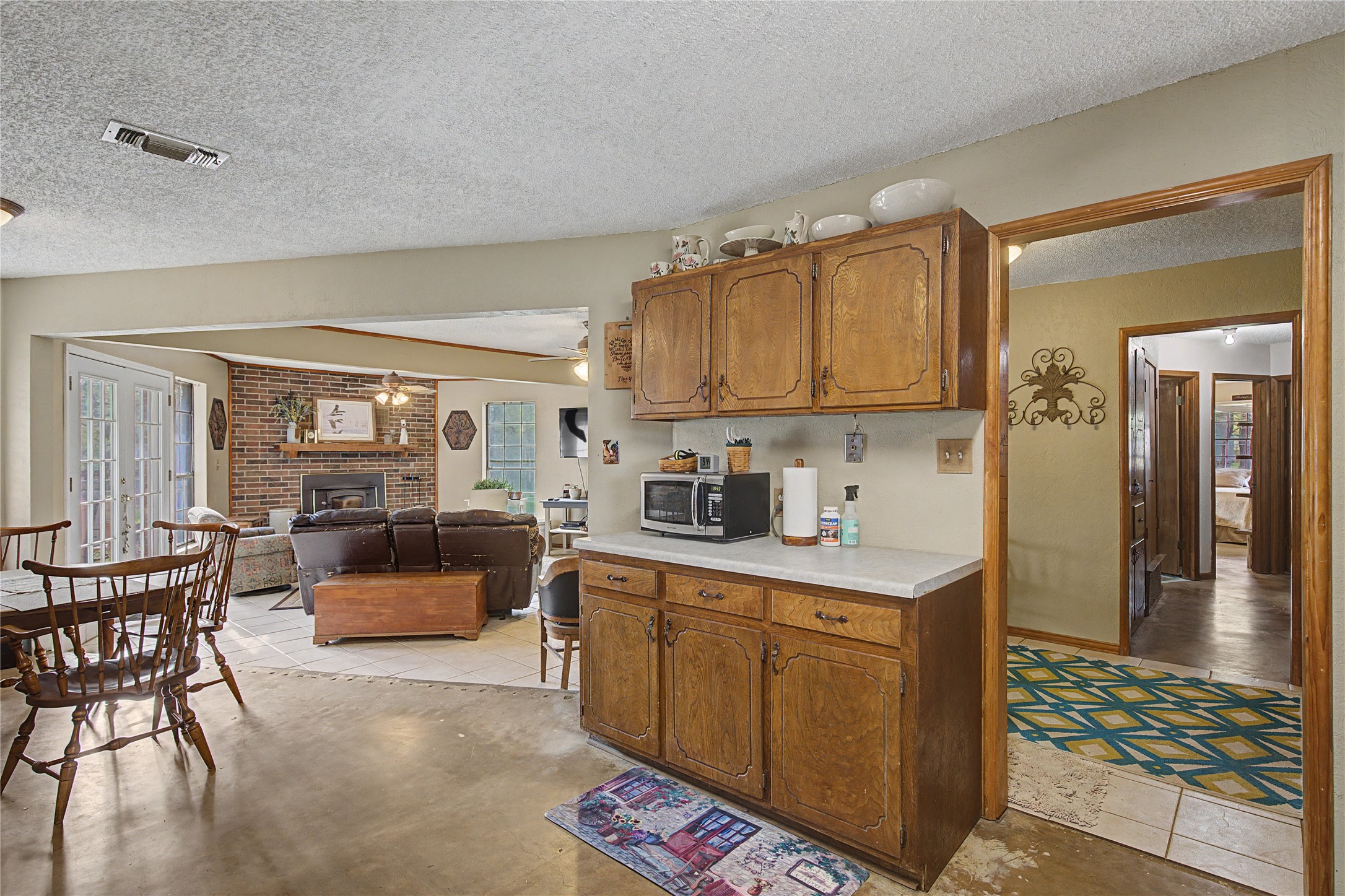 243 County Road 3851 Poolville TX 76487