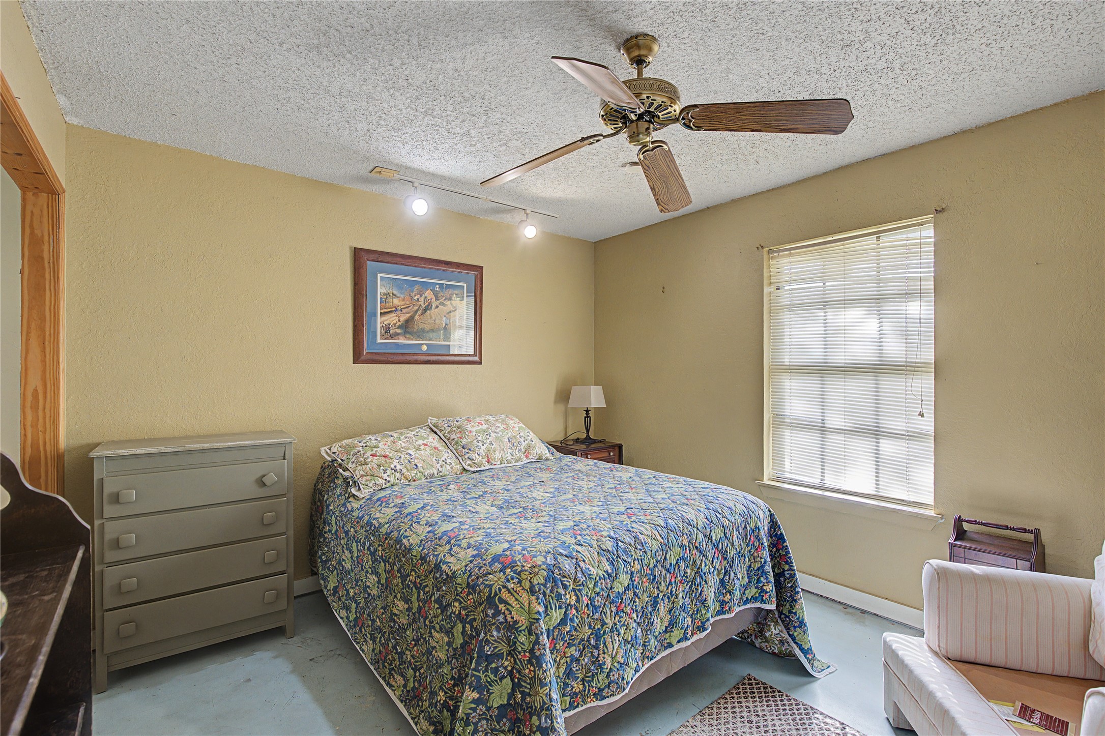 243 County Road 3851 Poolville TX 76487