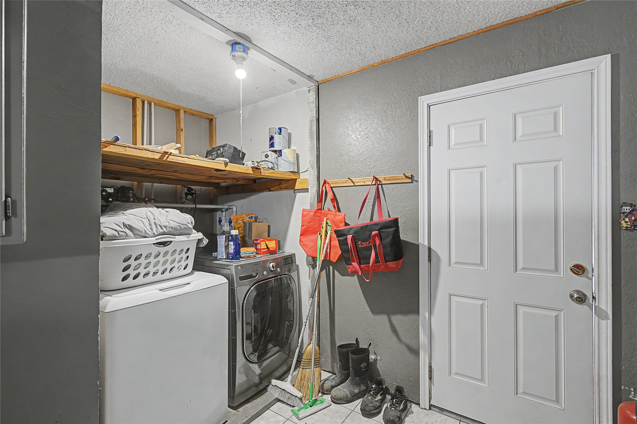 243 County Road 3851 Poolville TX 76487