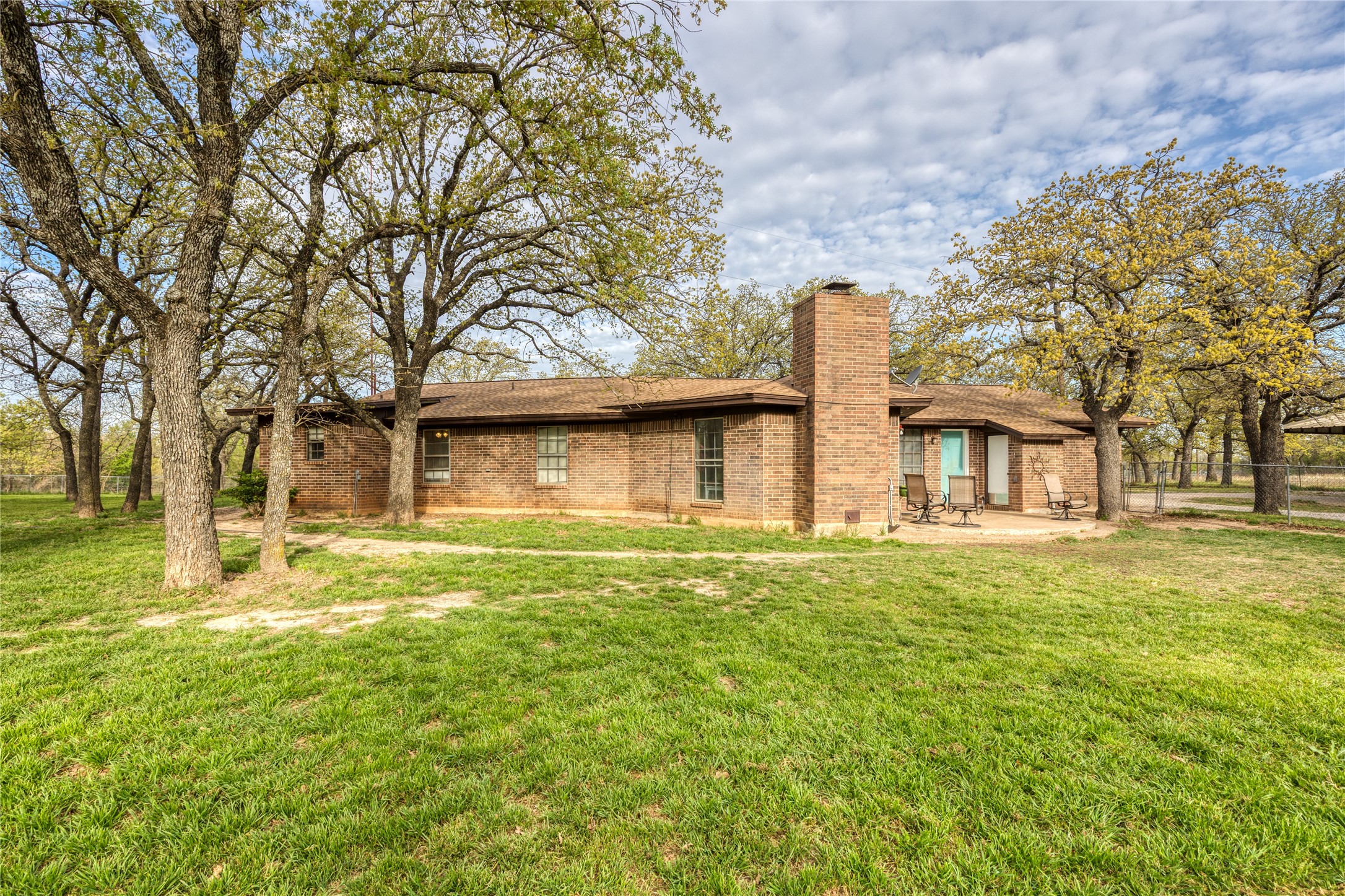 243 County Road 3851 Poolville TX 76487