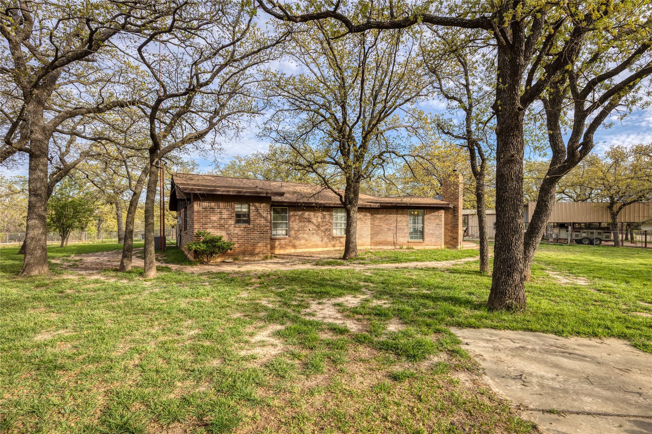 243 County Road 3851 Poolville TX 76487