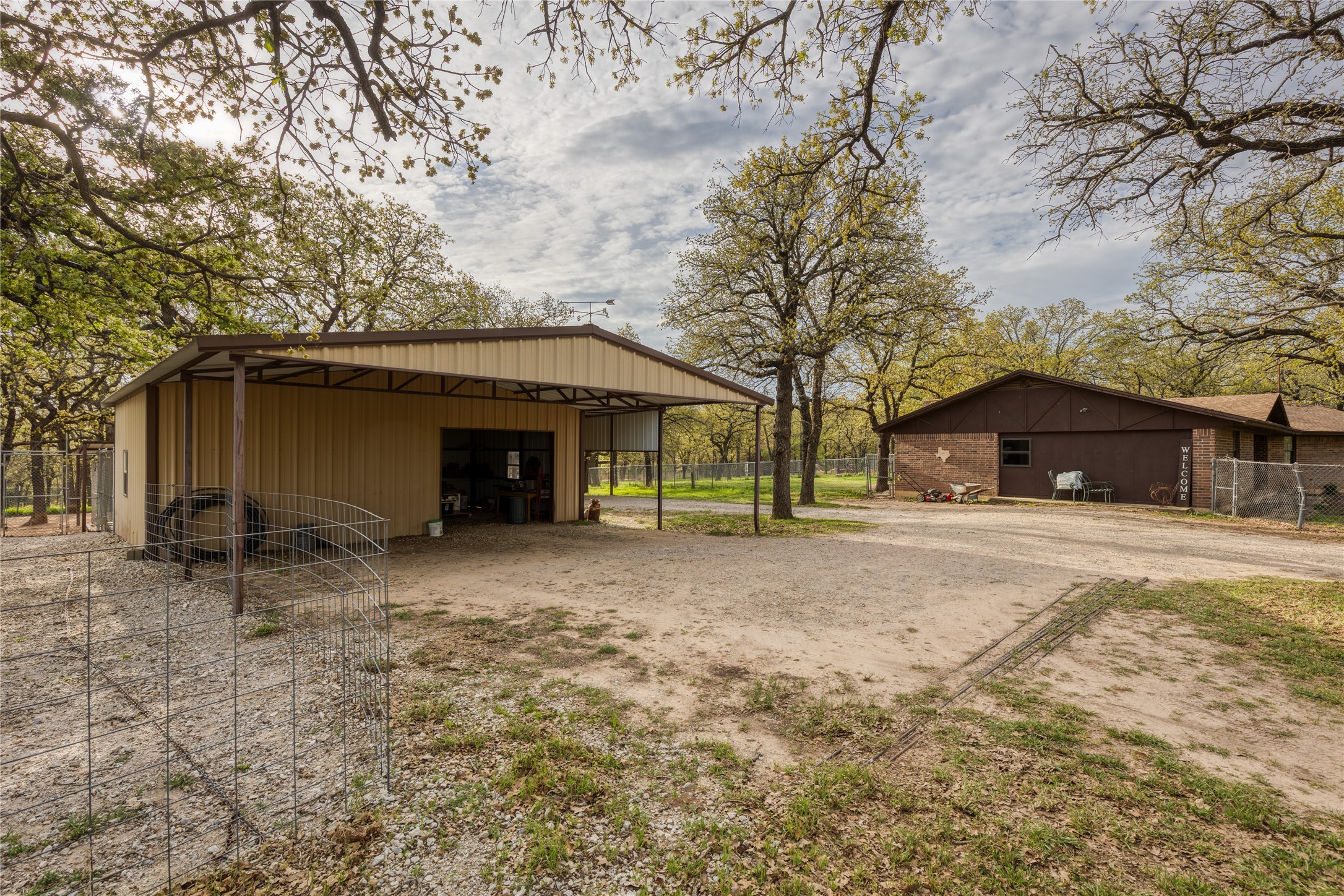 243 County Road 3851 Poolville TX 76487