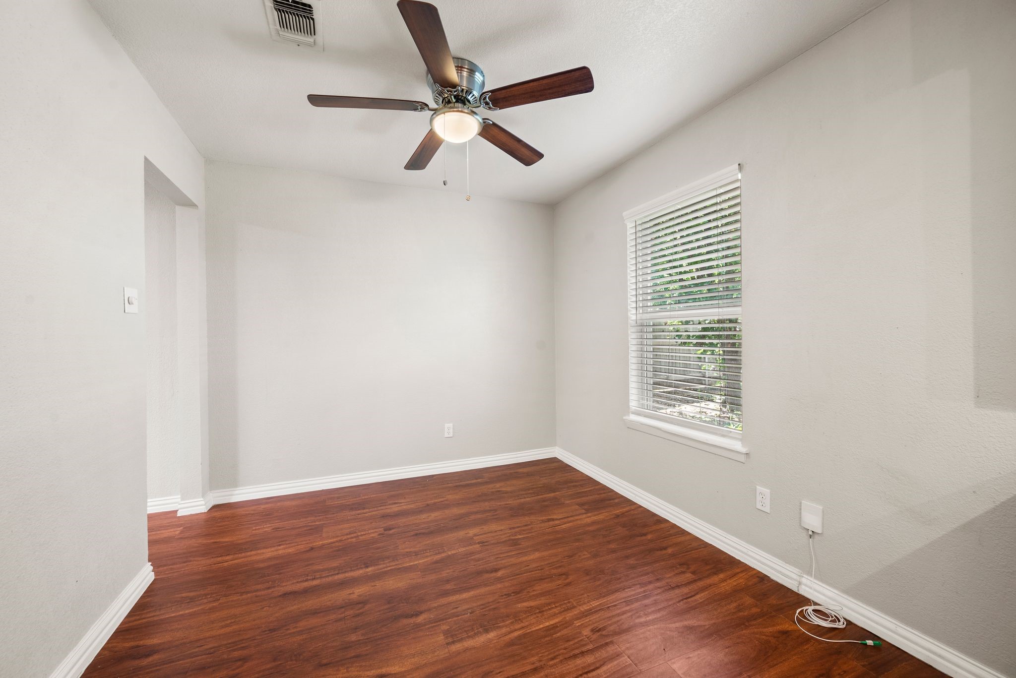 652 Oak Drive Hurst TX 76053