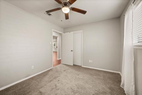 652 Oak Drive Hurst TX 76053