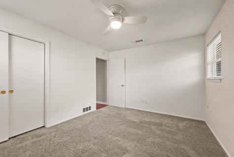 652 Oak Drive Hurst TX 76053