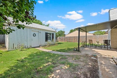 652 Oak Drive Hurst TX 76053