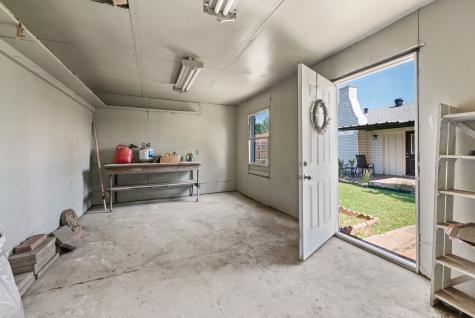 652 Oak Drive Hurst TX 76053