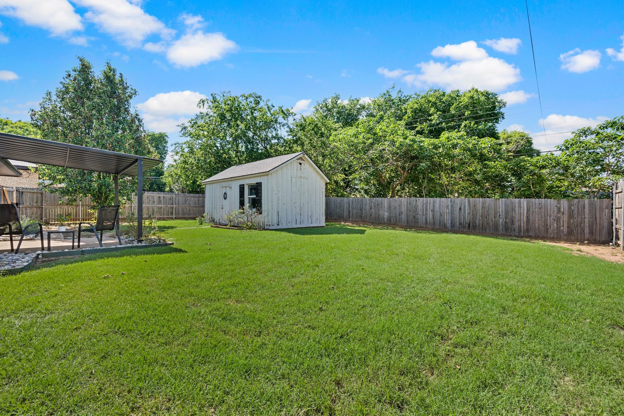 652 Oak Drive Hurst TX 76053
