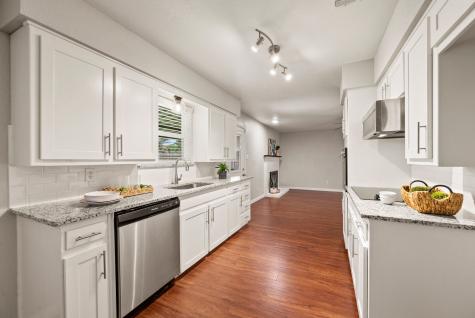 652 Oak Drive Hurst TX 76053