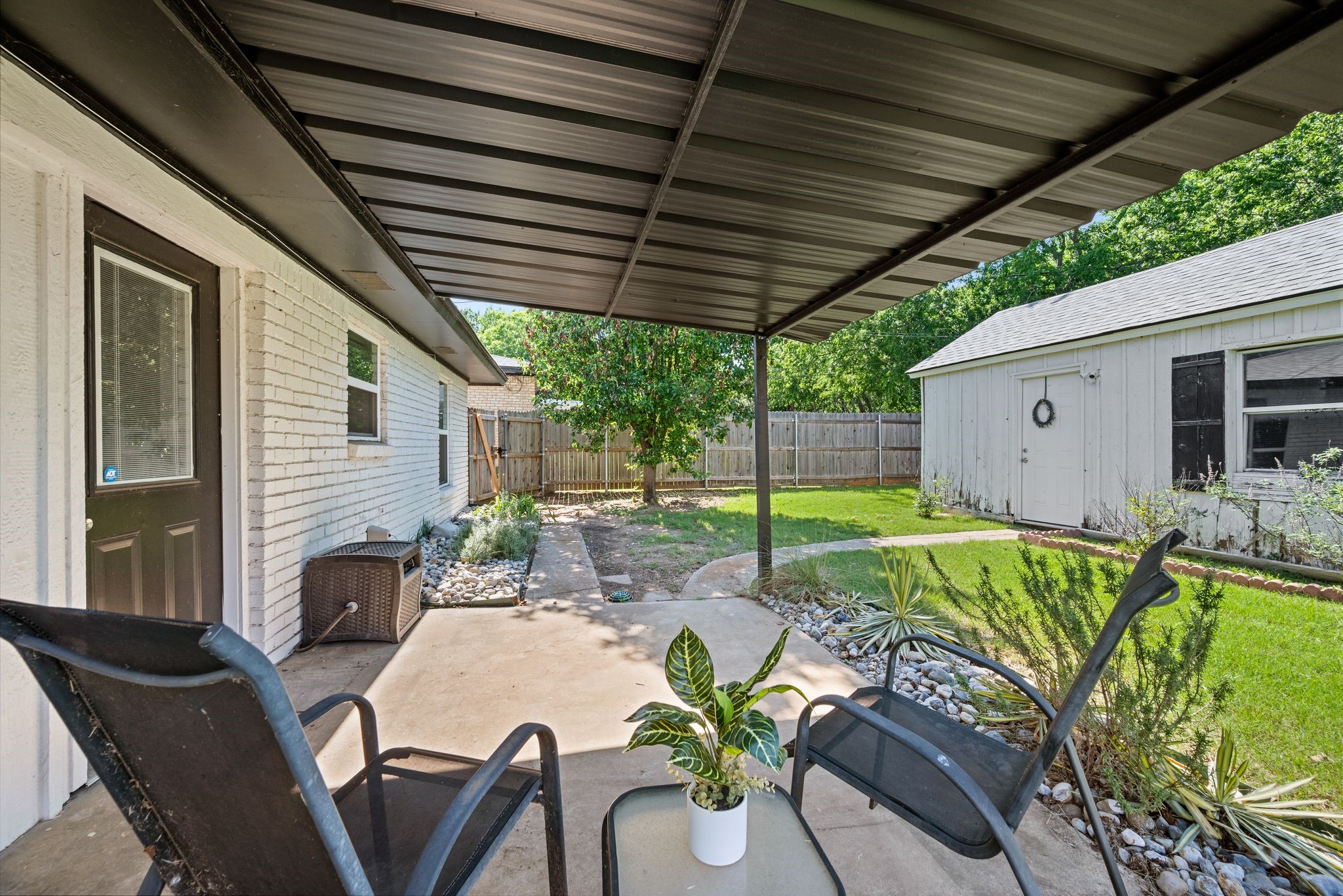 652 Oak Drive Hurst TX 76053
