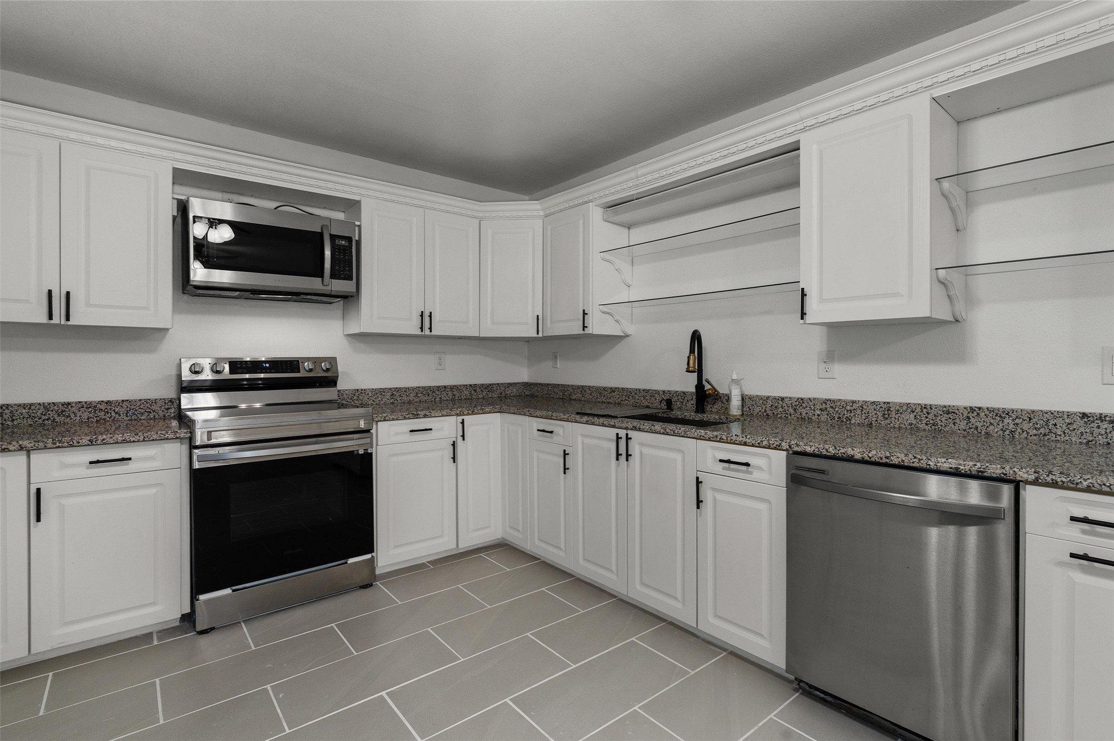 10553 White Oak Drive Keithville LA 71047
