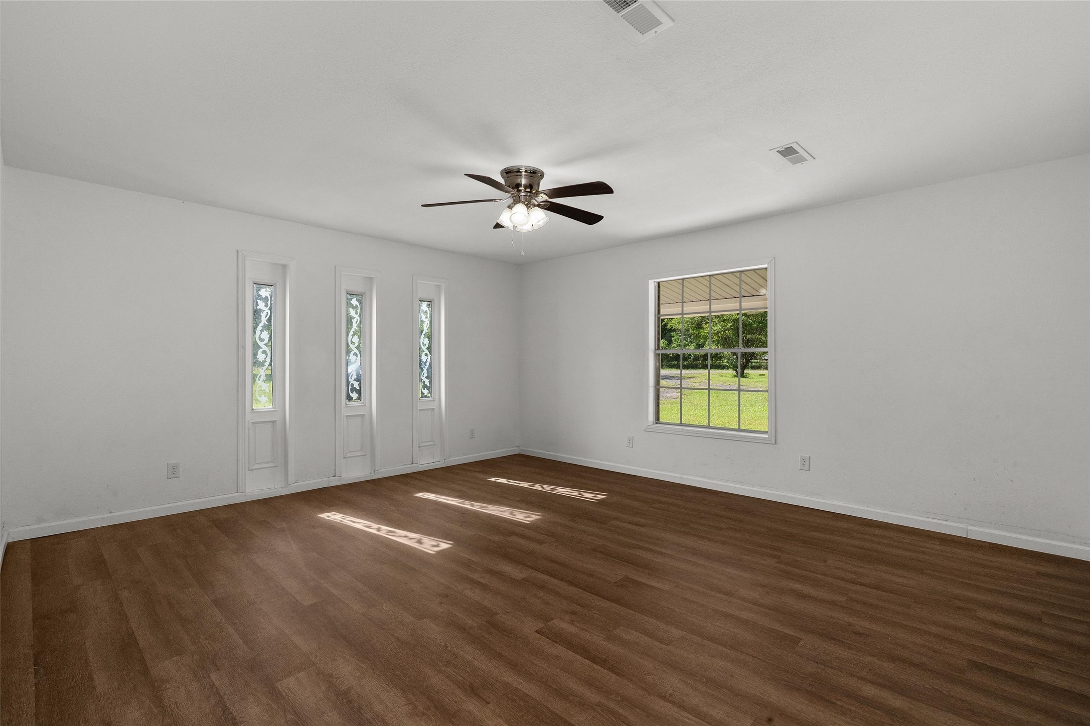 10553 White Oak Drive Keithville LA 71047