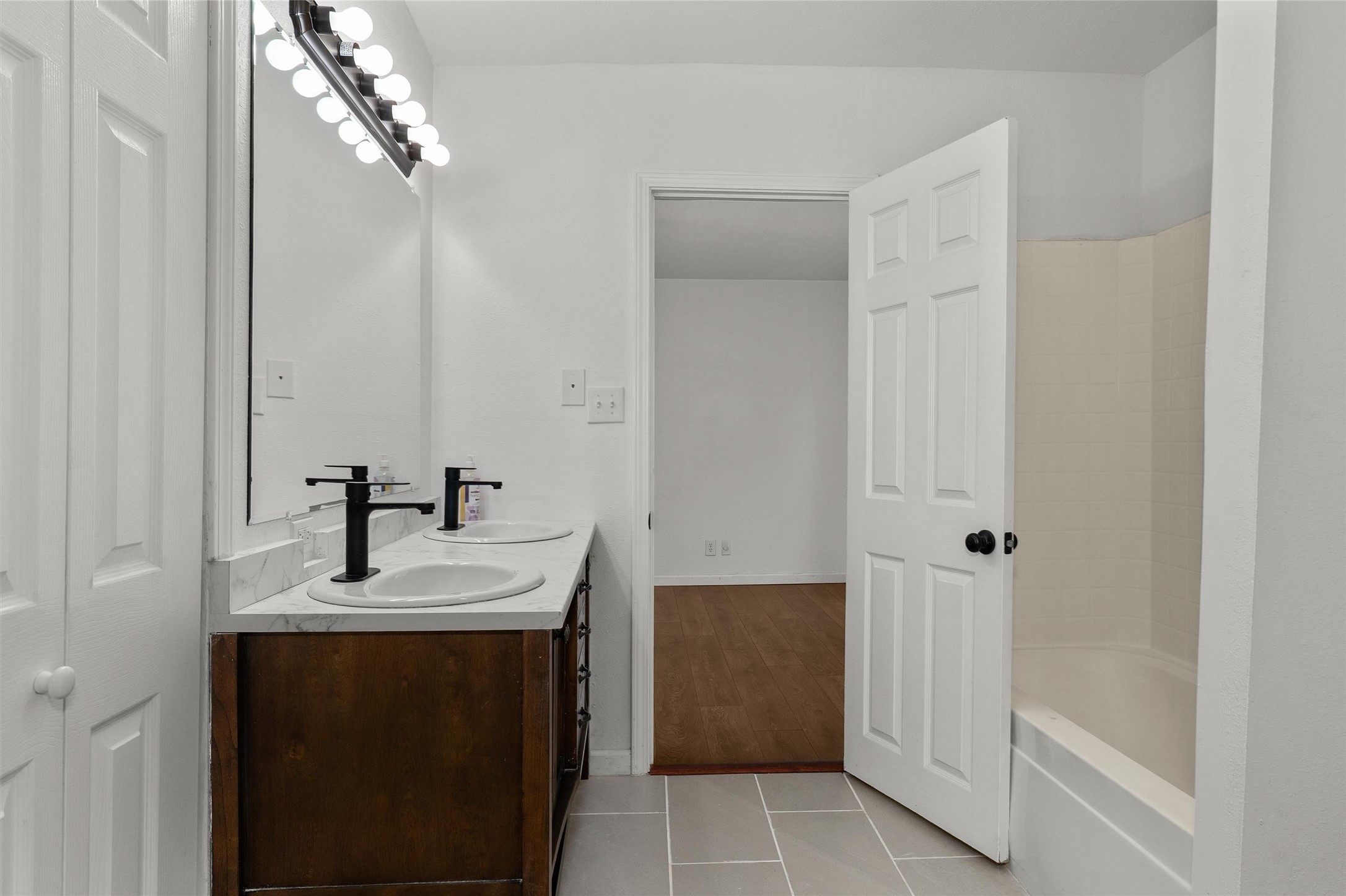 10553 White Oak Drive Keithville LA 71047