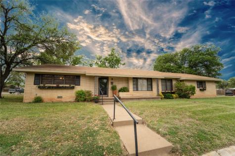 401 N Harding Street Breckenridge TX 76424