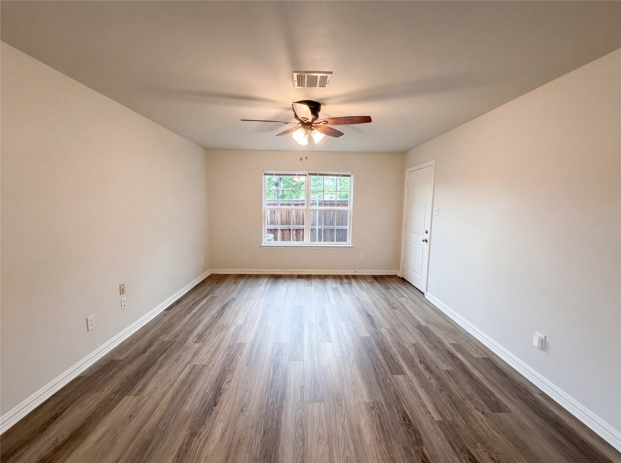 1739 Mcbroom Street Dallas TX 75212
