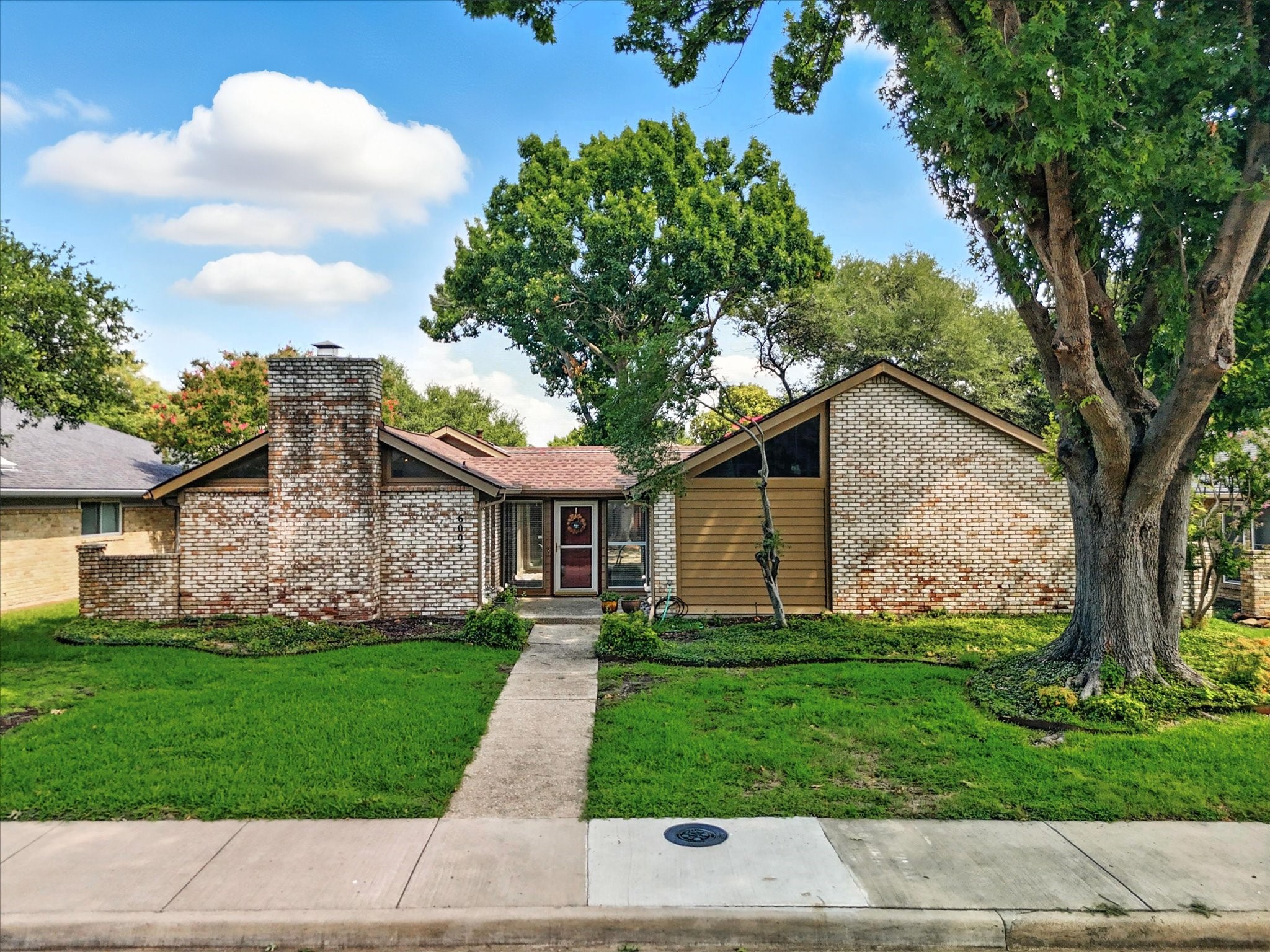 6003 Spring Flower Trail Dallas TX 75248