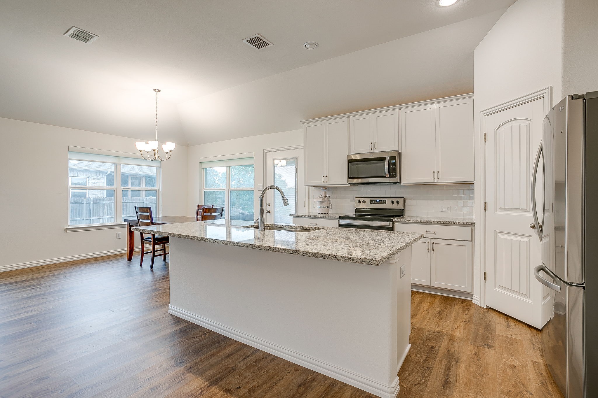 3125 Arbor View Drive Burleson TX 76028