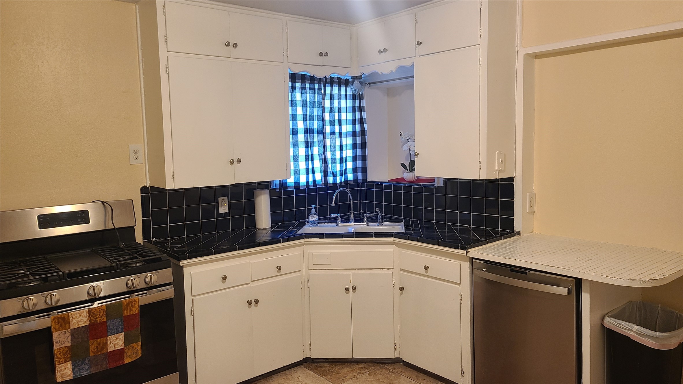 4653 Selkirk Drive Fort Worth TX 76109