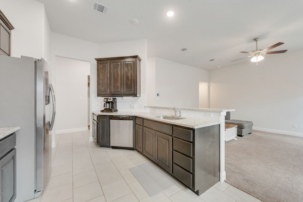 1202 Holly Street Cleburne TX 76033