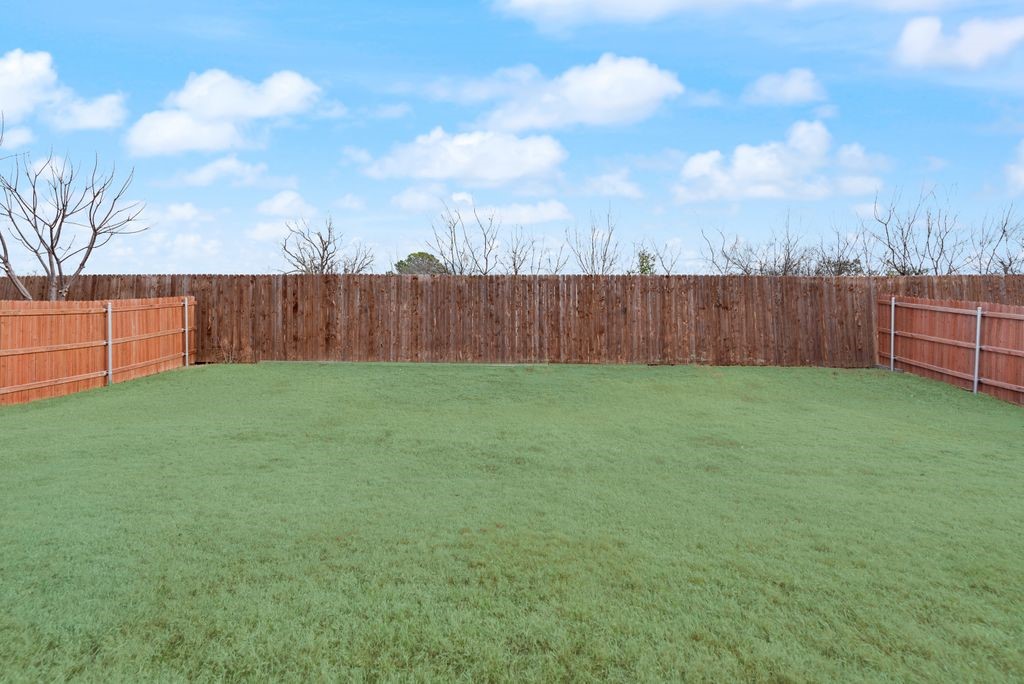 1202 Holly Street Cleburne TX 76033