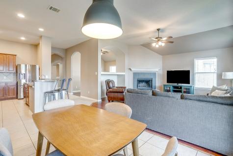732 Evergreen Court Burleson TX 76028