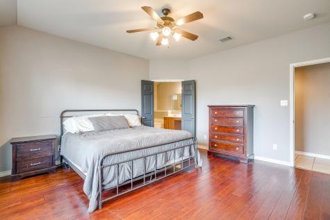 732 Evergreen Court Burleson TX 76028