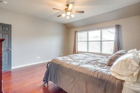 732 Evergreen Court Burleson TX 76028