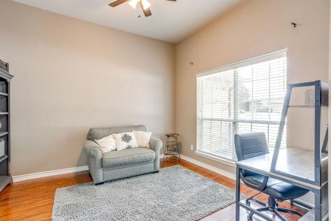 732 Evergreen Court Burleson TX 76028