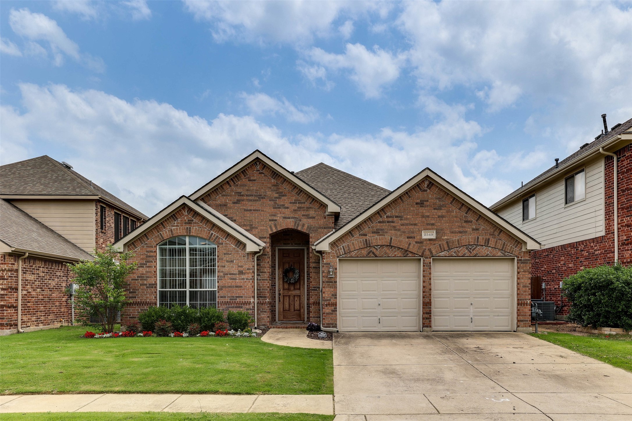 2549 Marina Drive Grand Prairie TX 75054