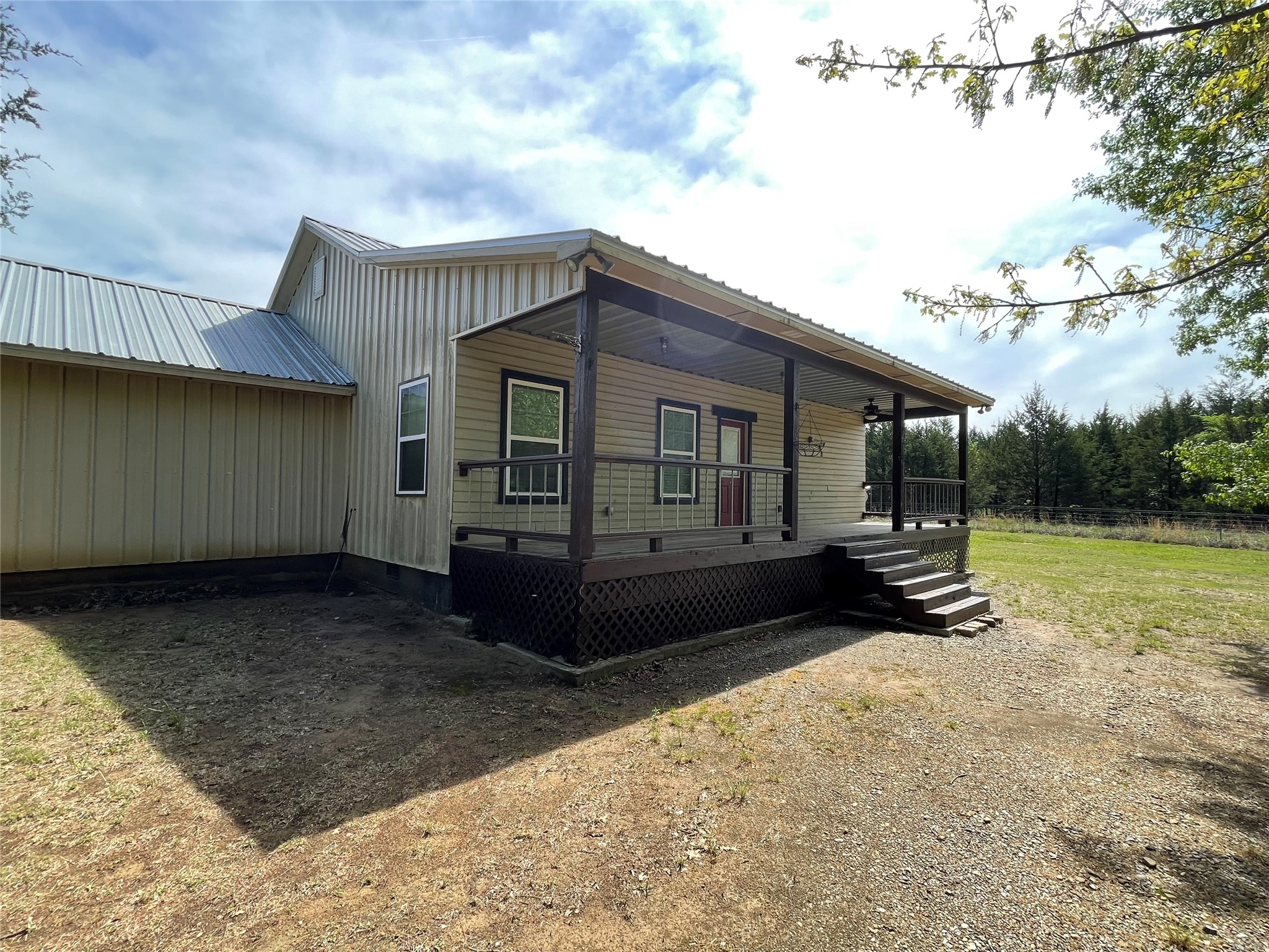 2110 County Road 1220 Savoy TX 75479