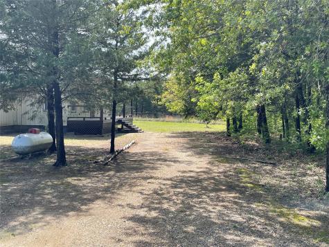 2110 County Road 1220 Savoy TX 75479