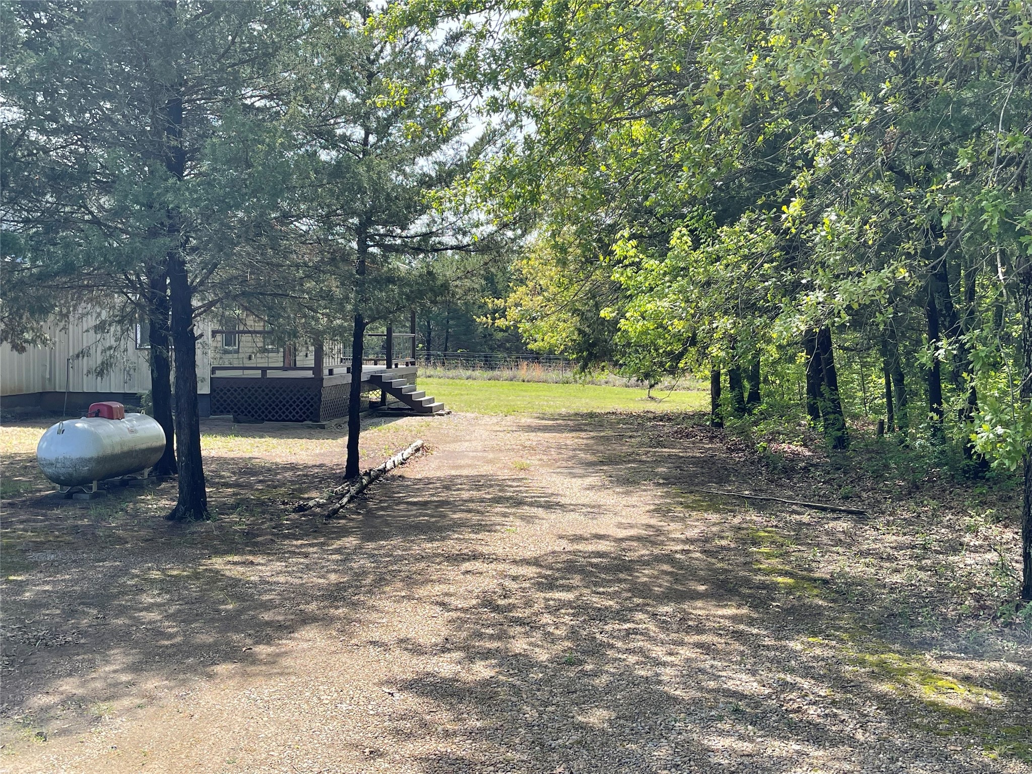 2110 County Road 1220 Savoy TX 75479