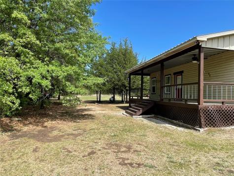 2110 County Road 1220 Savoy TX 75479