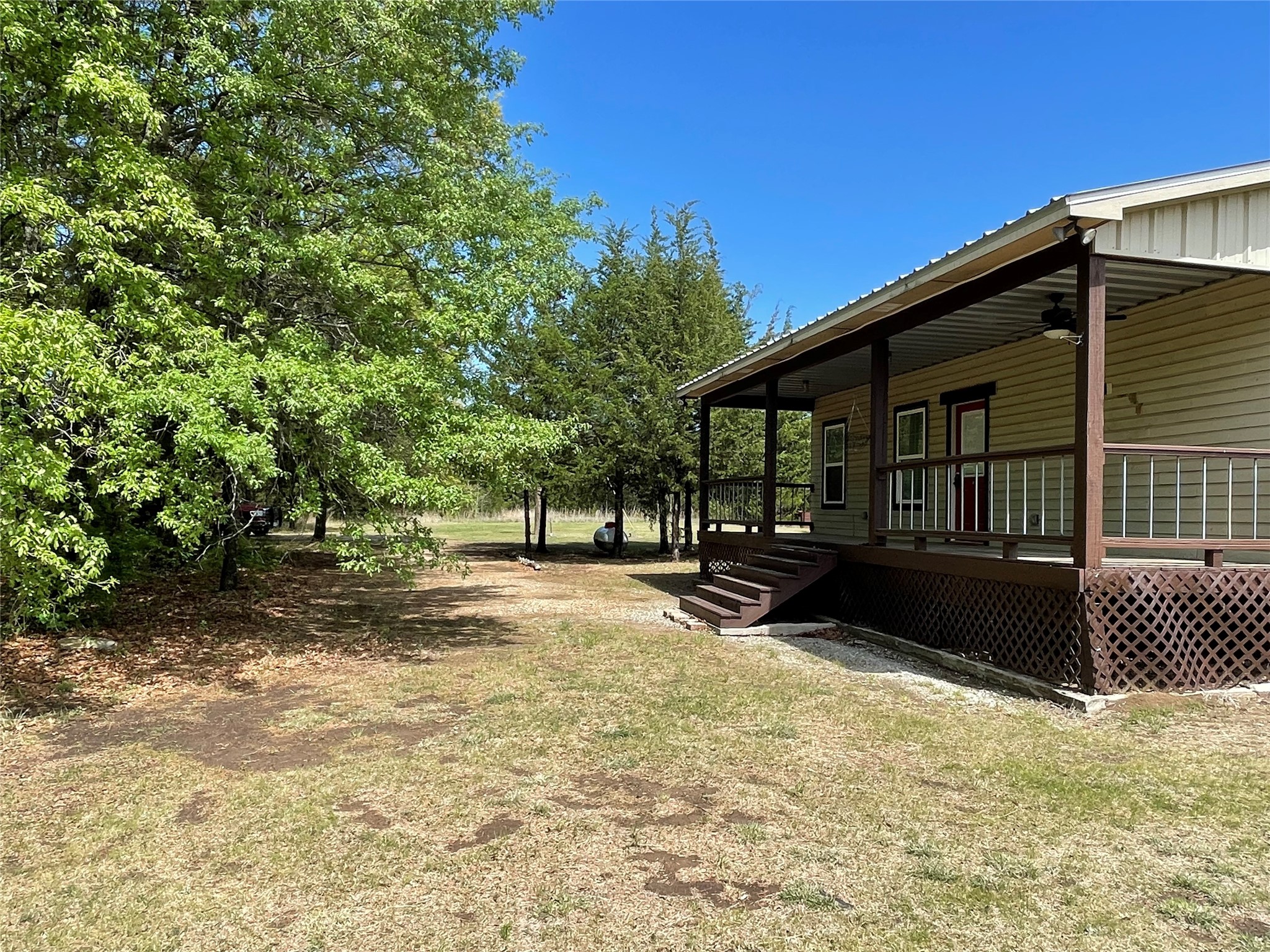 2110 County Road 1220 Savoy TX 75479
