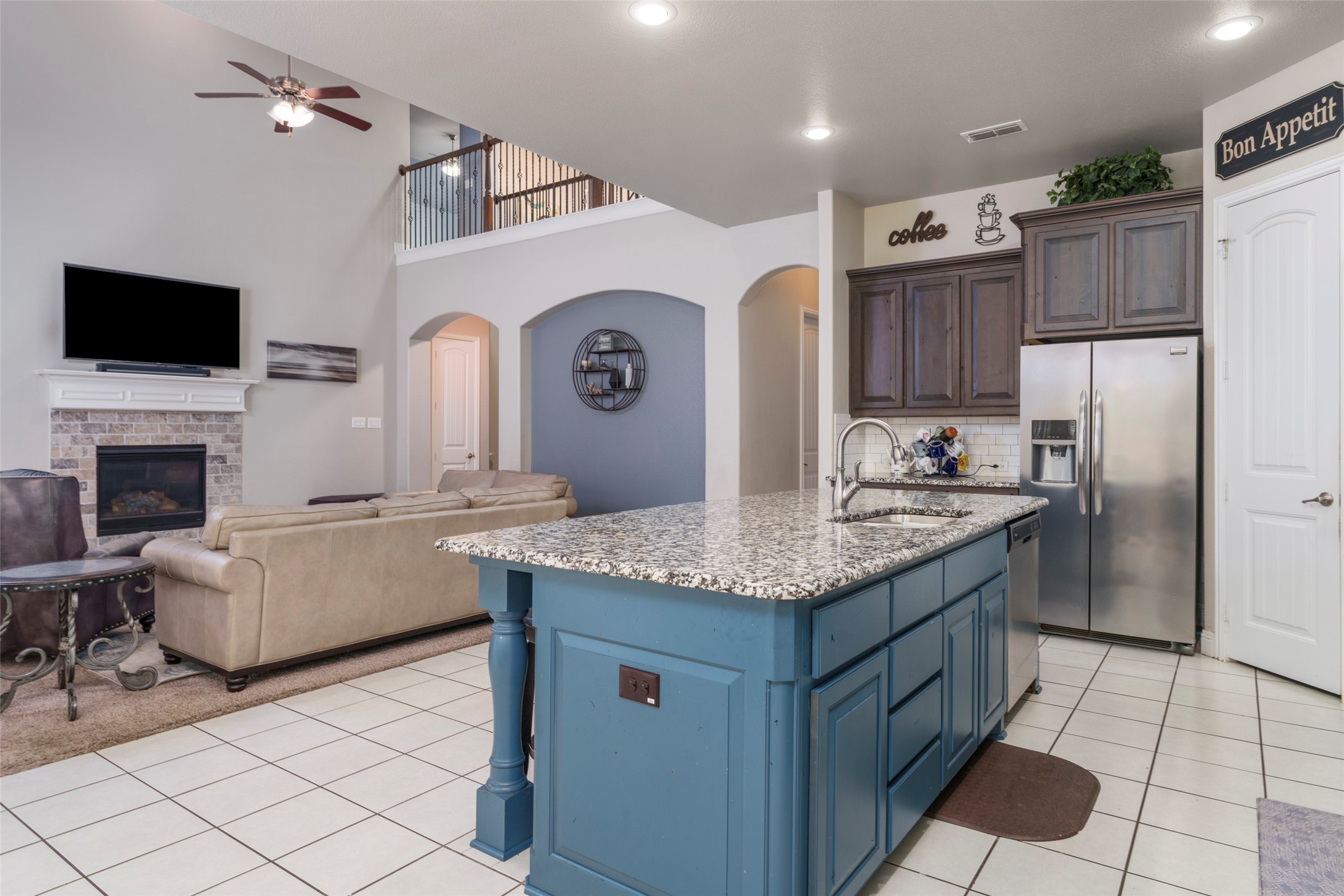 704 Elm Creek Circle Mansfield TX 76063