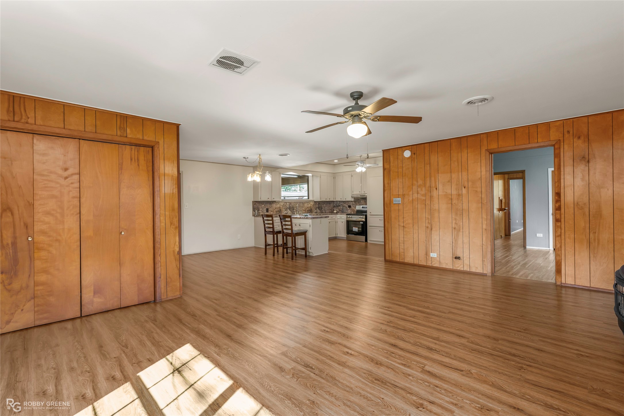 104 3rd Street NW Springhill LA 71075