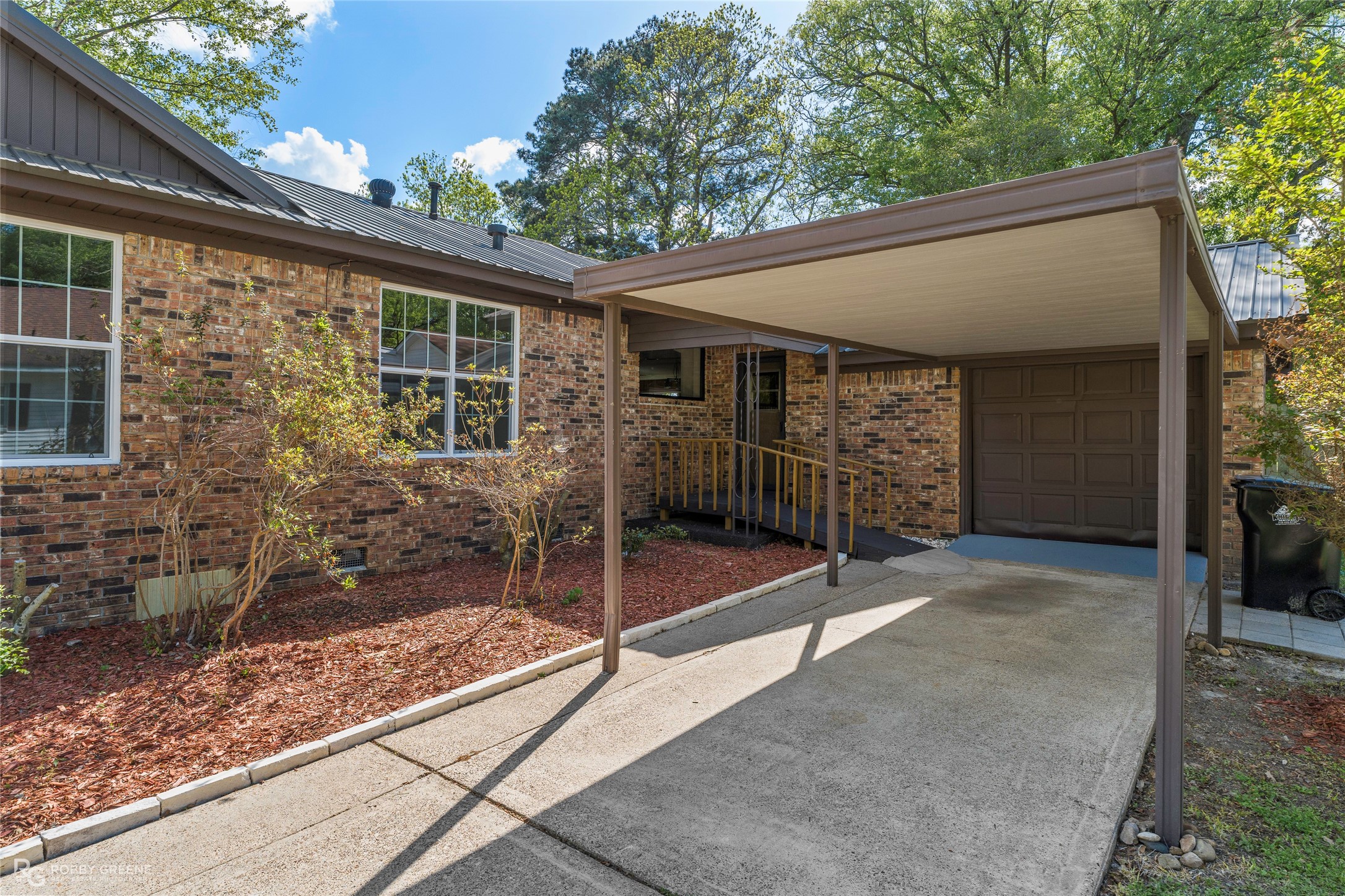 104 3rd Street NW Springhill LA 71075