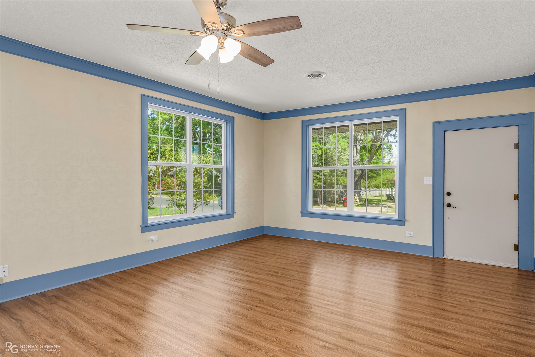 104 3rd Street NW Springhill LA 71075