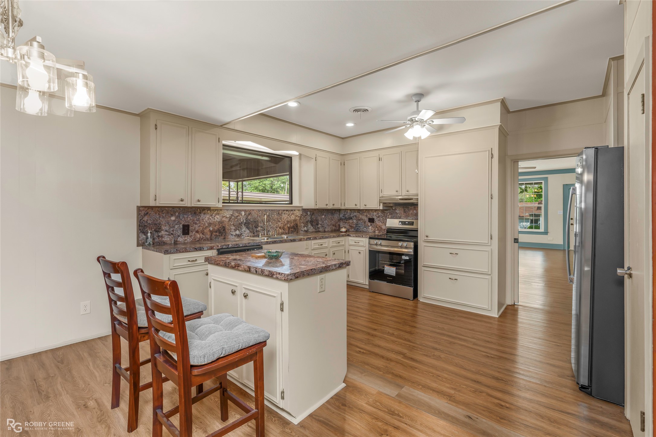104 3rd Street NW Springhill LA 71075