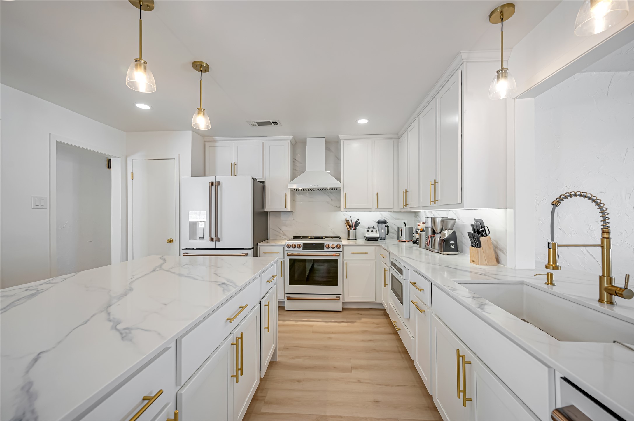 2309 Homestead Place Garland TX 75044