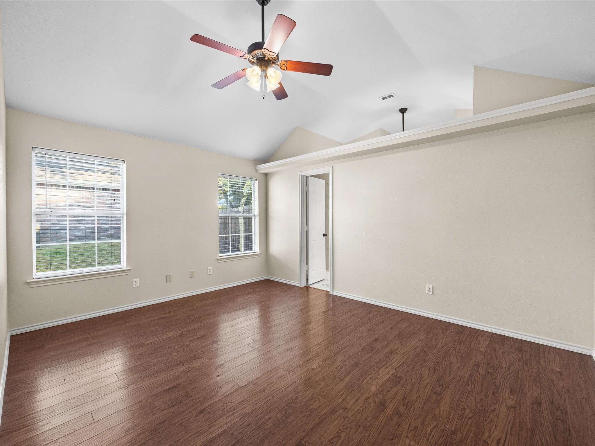 1016 N Carolina Avenue Midlothian TX 76065