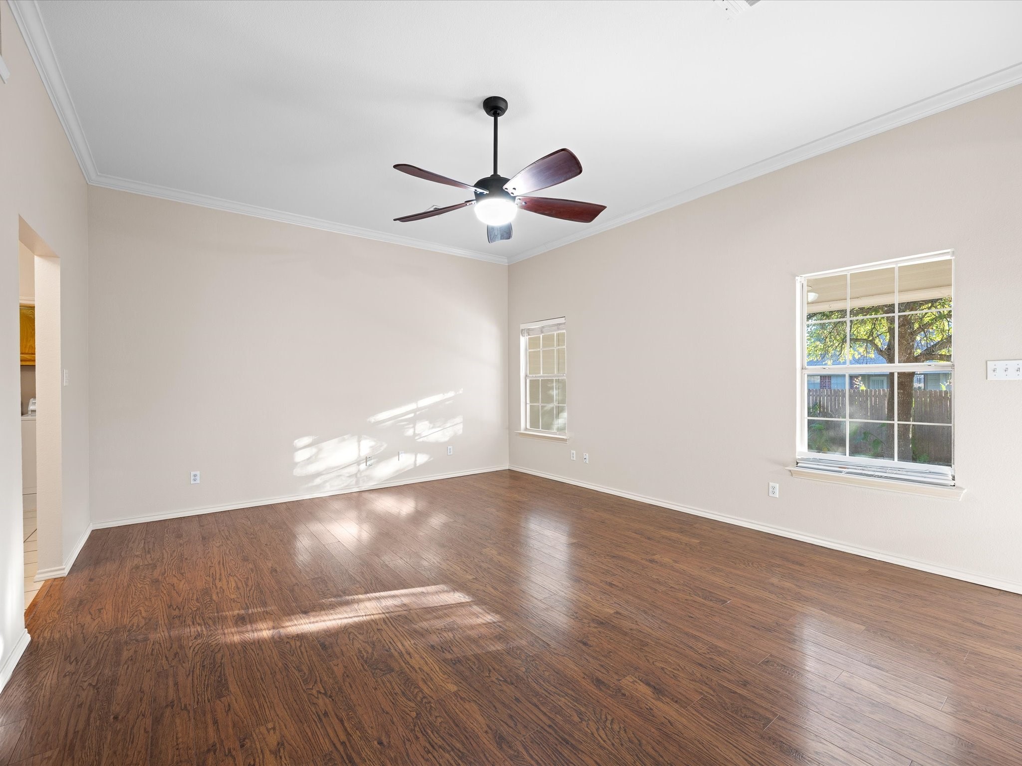 1016 N Carolina Avenue Midlothian TX 76065
