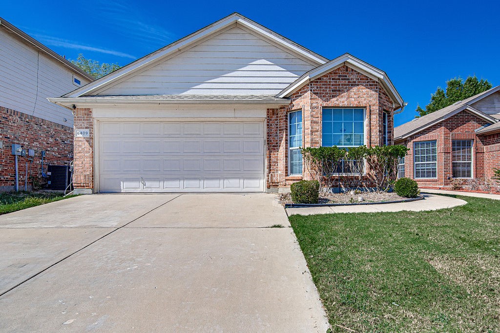 6409 Geneva Lane Fort Worth TX 76131