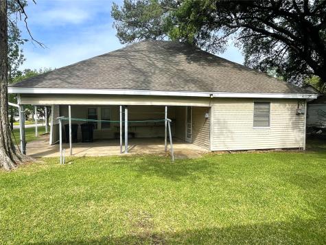 421 S 8th Avenue Teague TX 75860